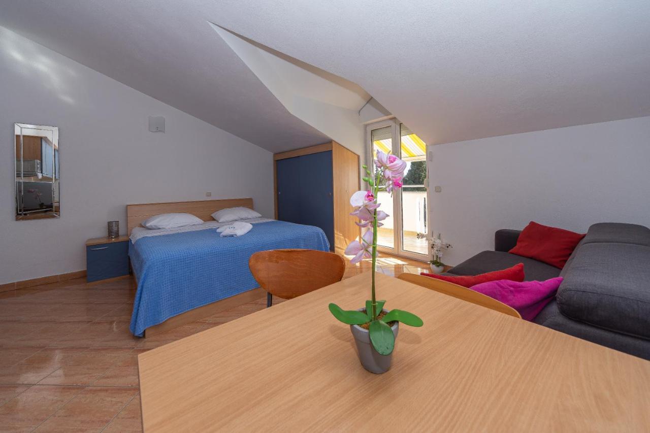 Apartments Dalmata ビオグラード・ナ・モル エクステリア 写真