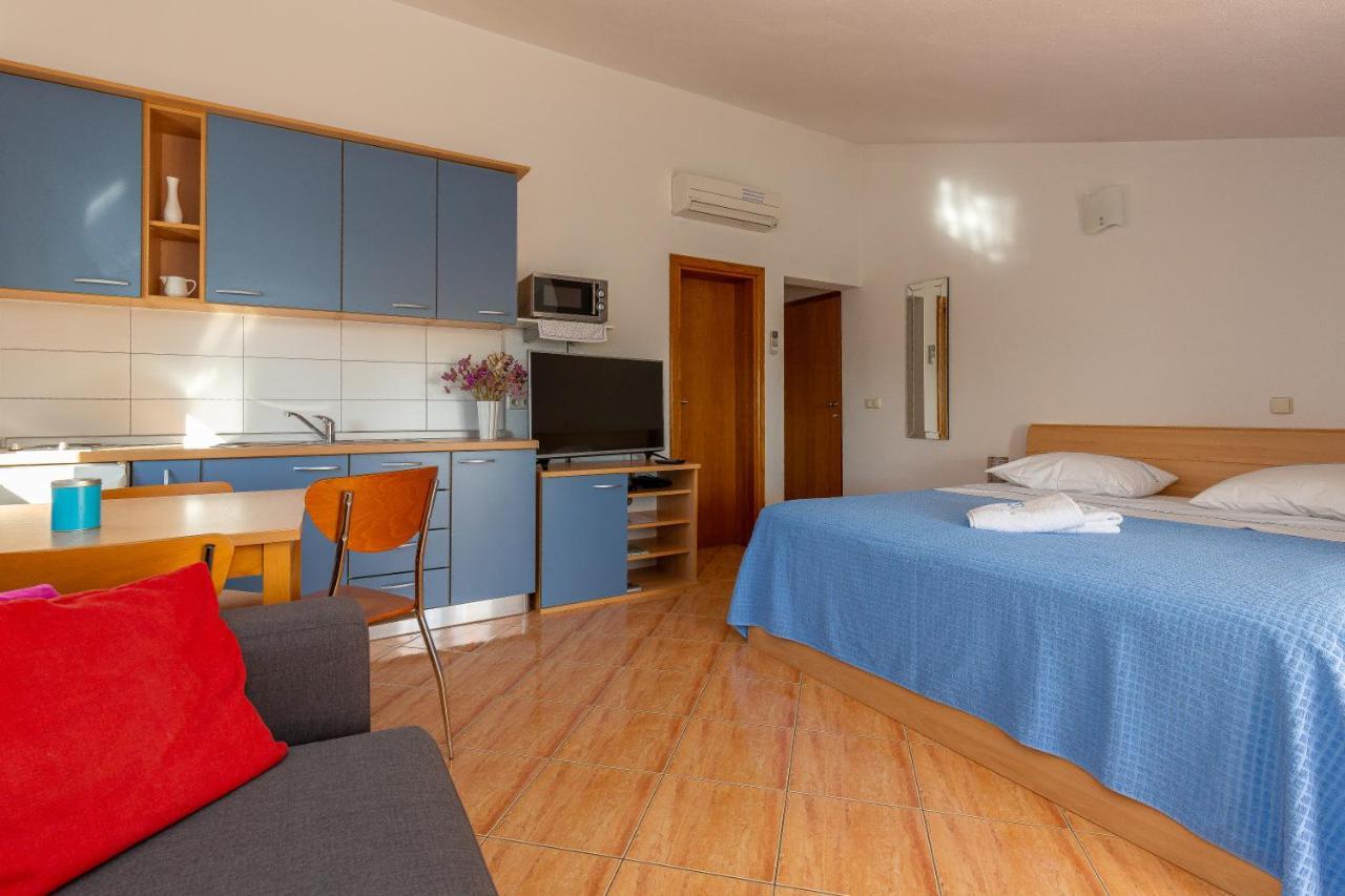Apartments Dalmata ビオグラード・ナ・モル エクステリア 写真