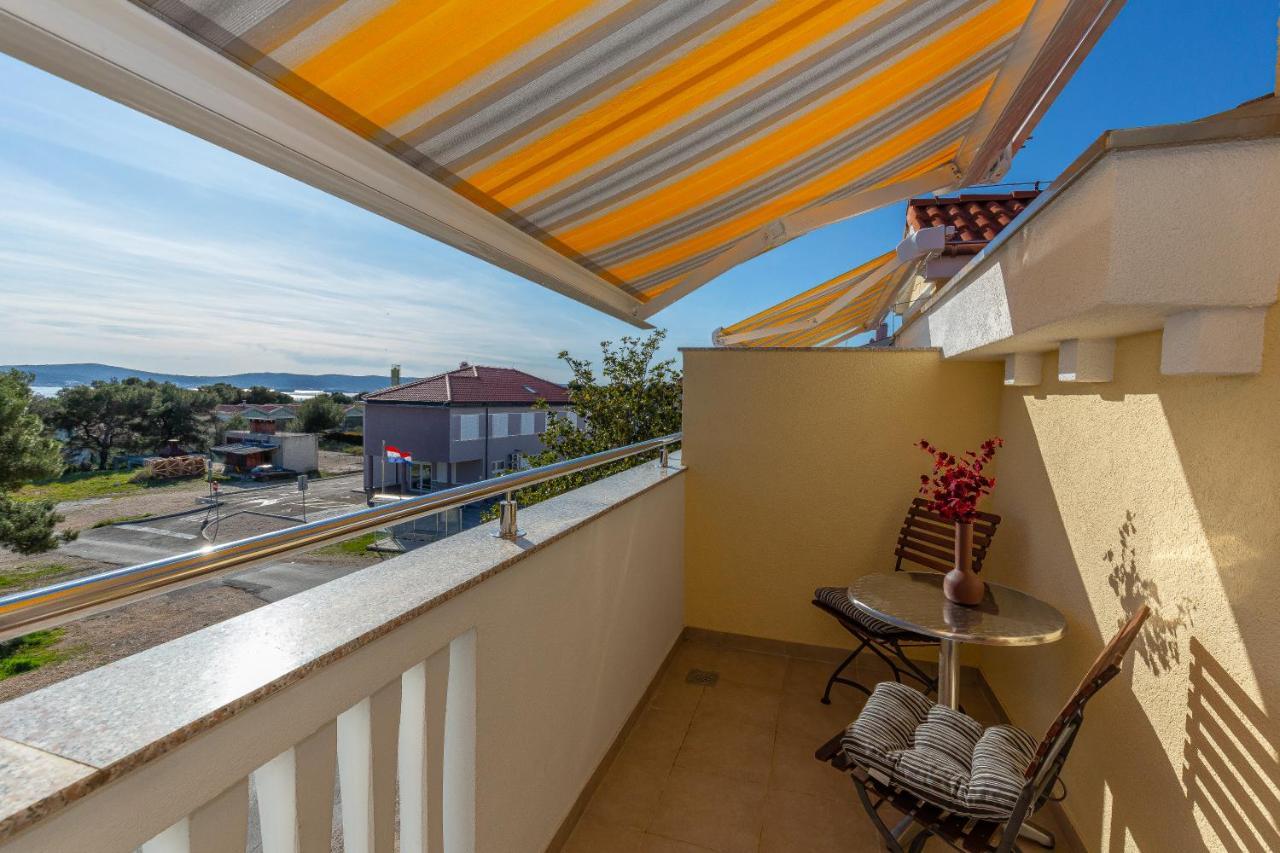 Apartments Dalmata ビオグラード・ナ・モル エクステリア 写真