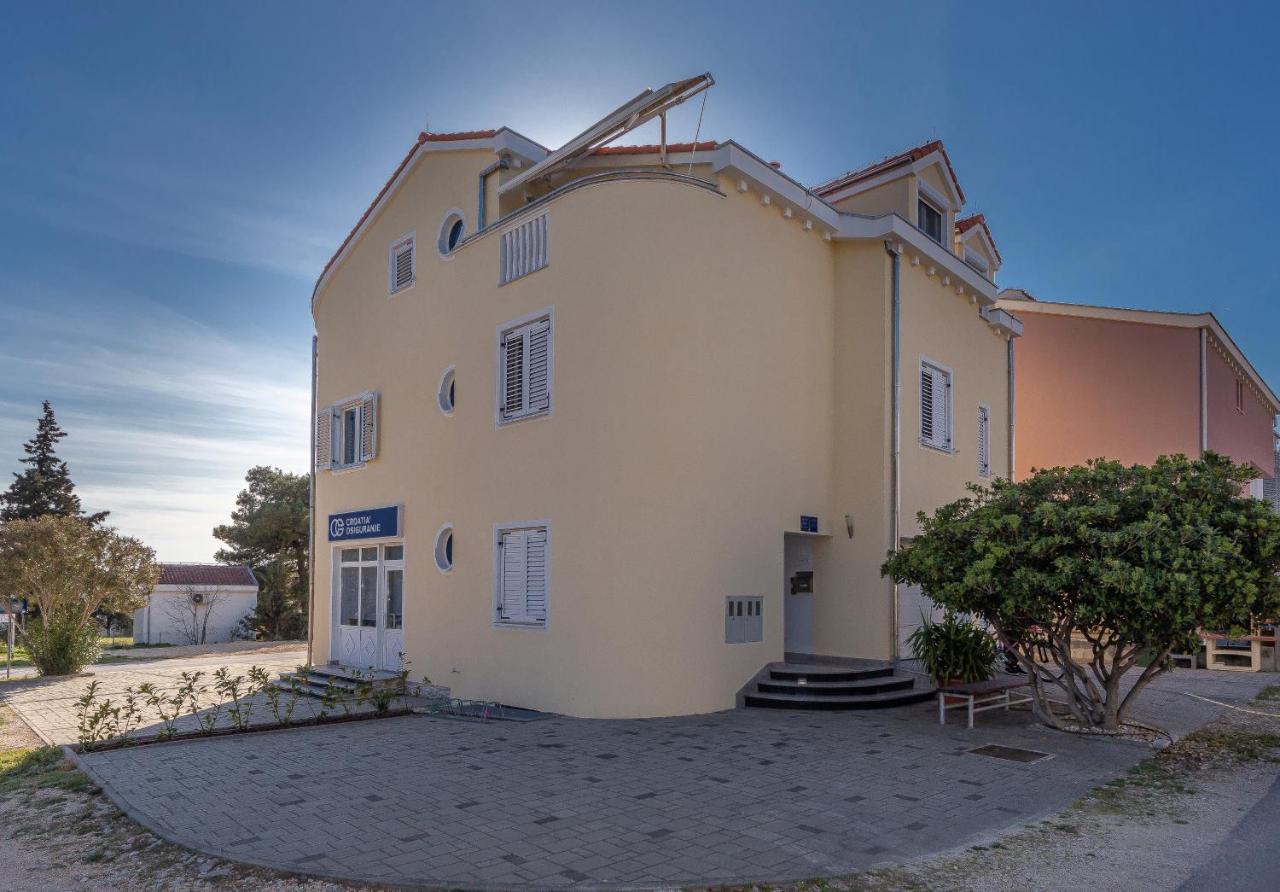 Apartments Dalmata ビオグラード・ナ・モル エクステリア 写真
