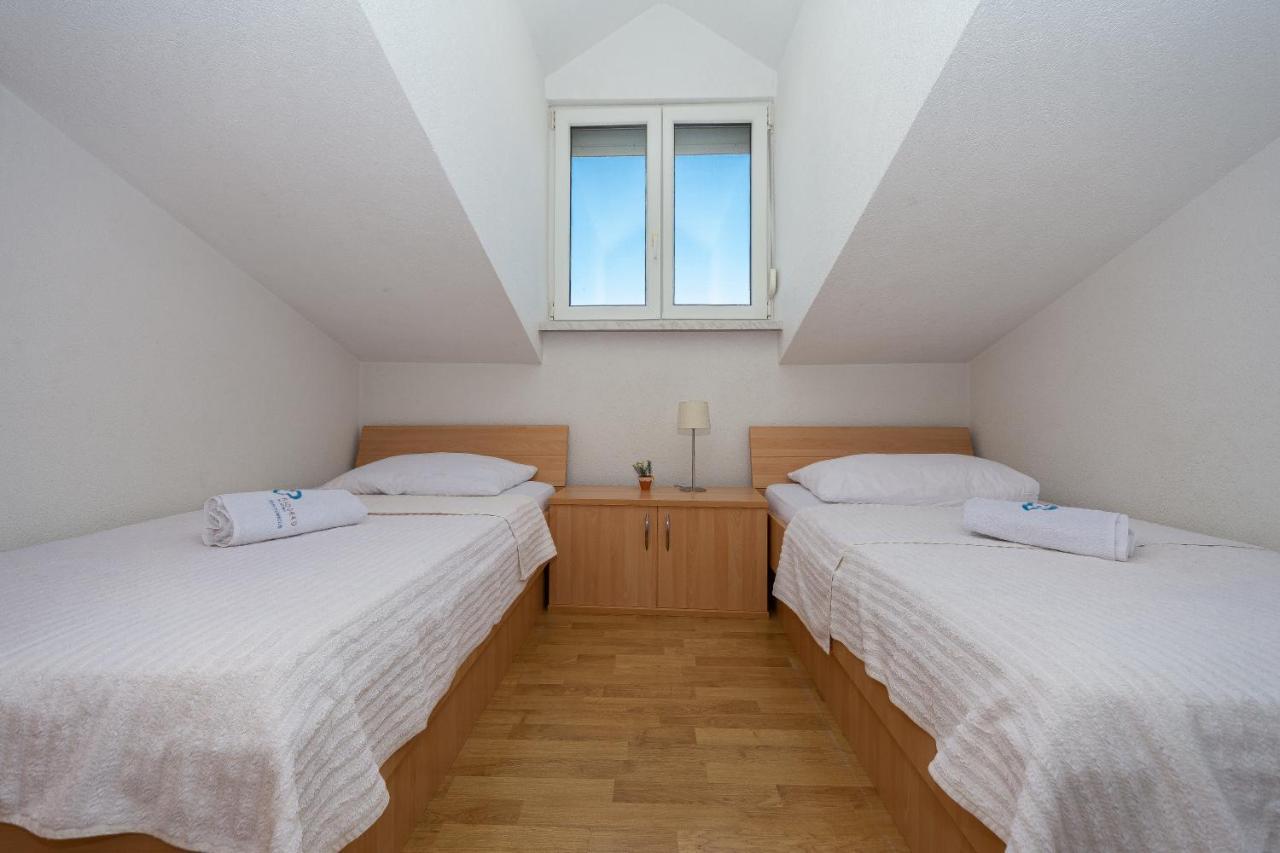 Apartments Dalmata ビオグラード・ナ・モル エクステリア 写真
