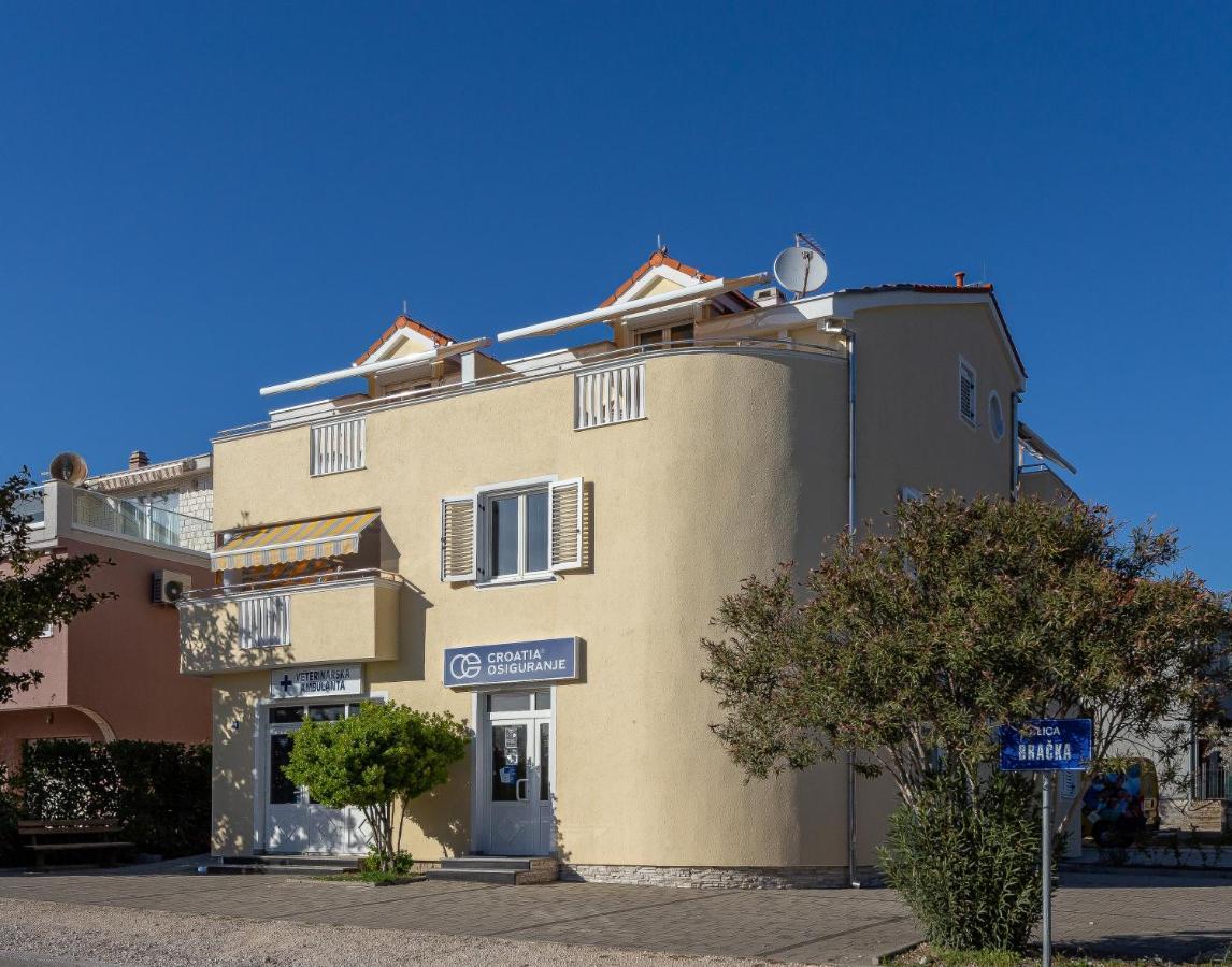 Apartments Dalmata ビオグラード・ナ・モル エクステリア 写真